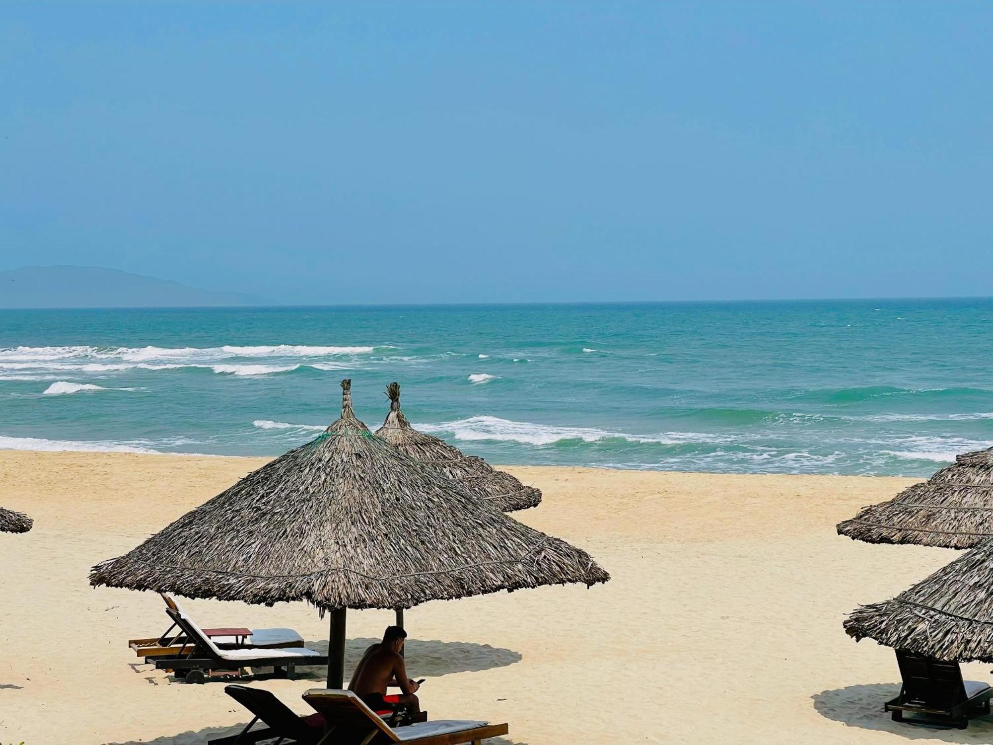 Diamond Beach Villa Da Nang Exterior foto